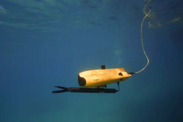 Underwater Drone With 4k for with Robotic Arm 4 hours Working - Image 8